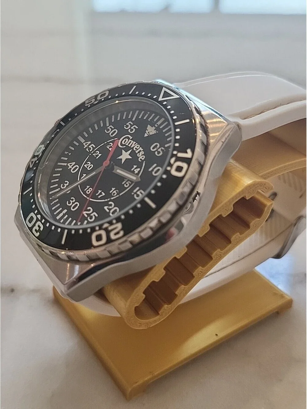 Converse Foxtrot Silicone Mens Watch Diver Style Working New Battery OrginalBand